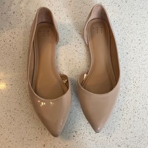Pointed toe flats